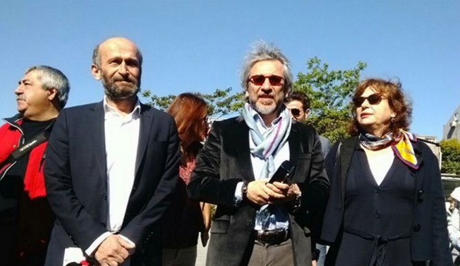 Can Dündar'dan biçimsiz espri