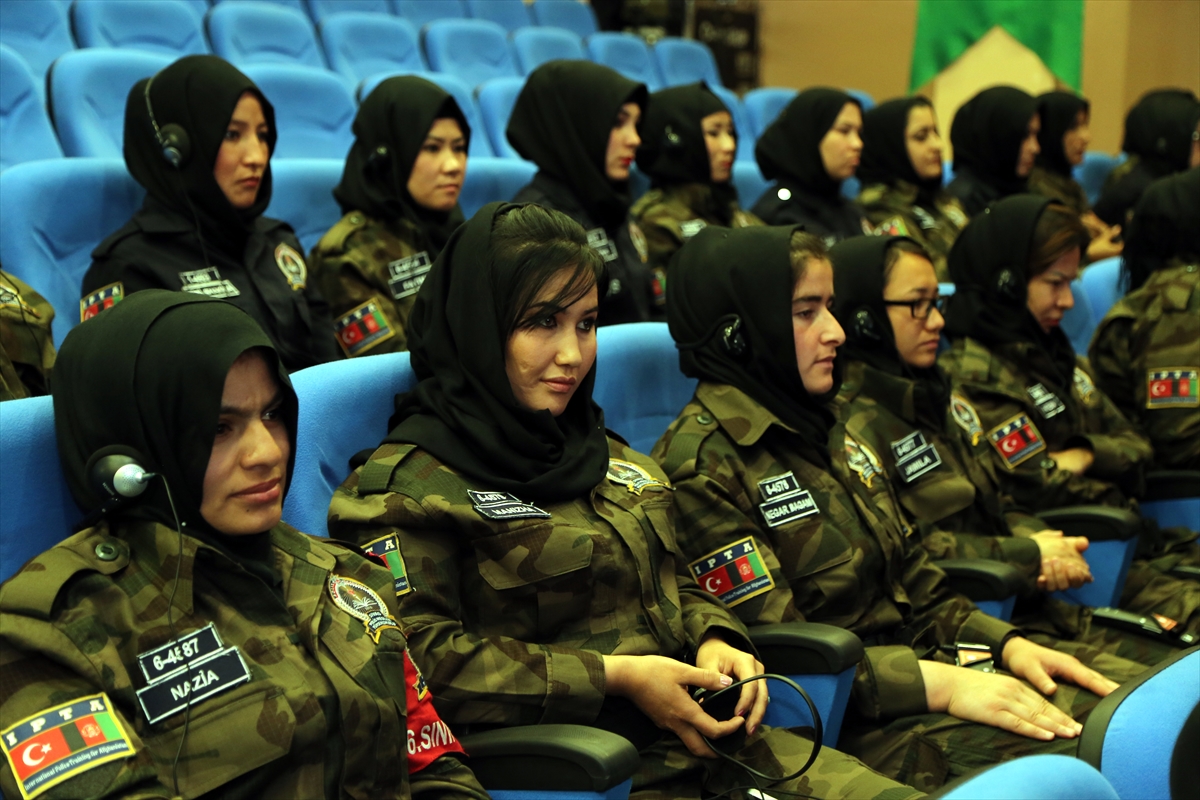 Afgan kadın polis adaylarına Sivas'ta eğitim